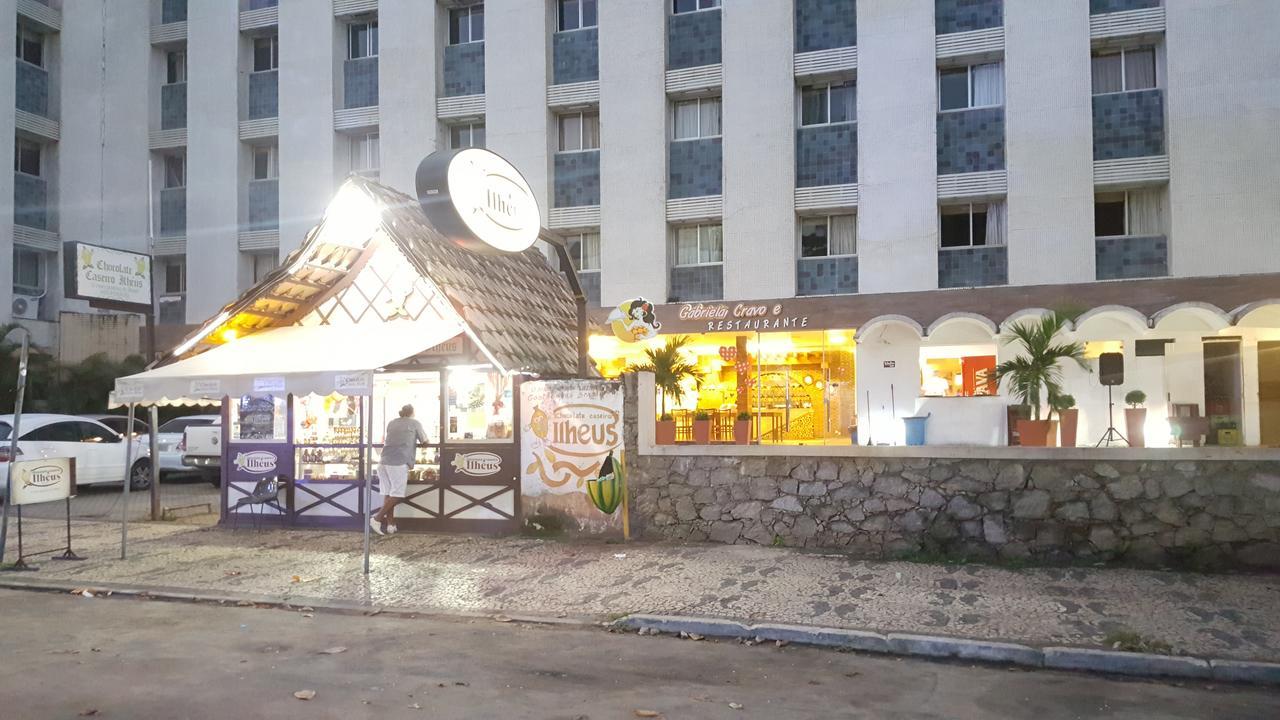 Britania Hotel 일례우스 외부 사진
