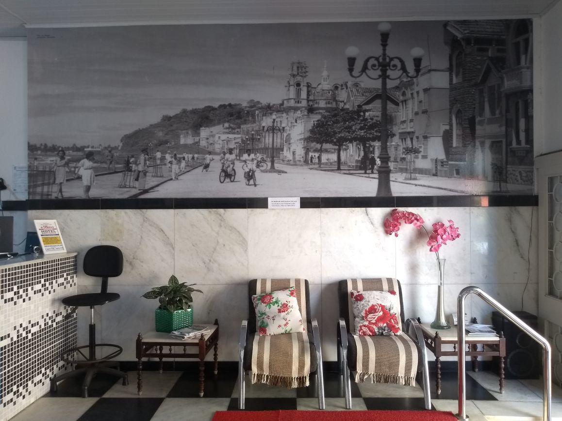 Britania Hotel 일례우스 외부 사진